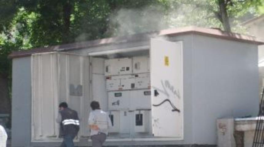 Elekrik Trafosu 'bomba' Gibi Patladı
