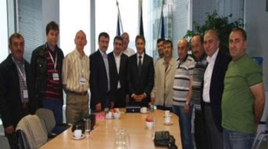 Bakan Kır'a Br&uuml;ksel'de Ziyaret