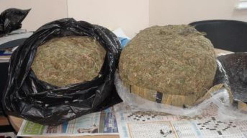 Erzurum&rsquo;da Ş&uuml;pheli Ara&ccedil;ta 65 Kilogram Esrar Ele Ge&ccedil;irildi