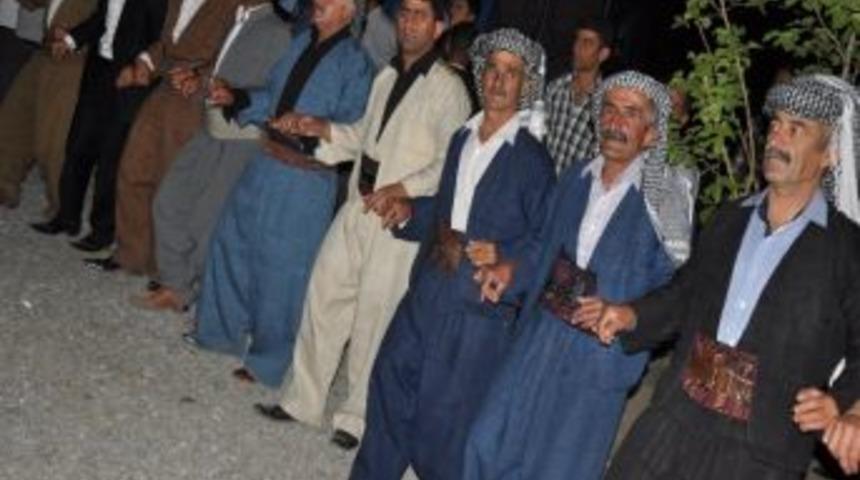 Ağa Torununa G&ouml;rkemli D&uuml;ğ&uuml;n