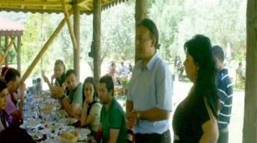 Adliye Personeli Veda Kahvaltısında Buluştu