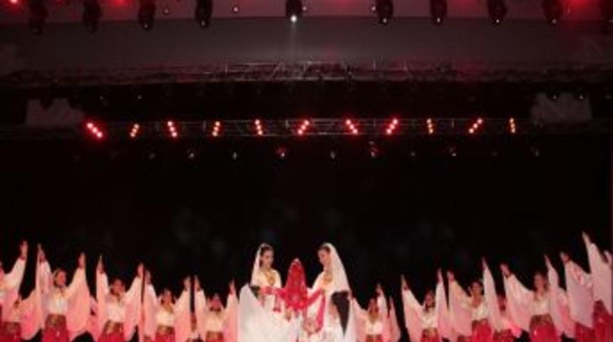 Anadolu&rsquo;nun Renkleri 42 Yıla Damga Vurdu