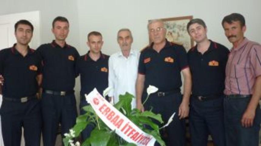 Yeni Itfaiye Erlerinden Emekli Itfaiyeciye Vefa