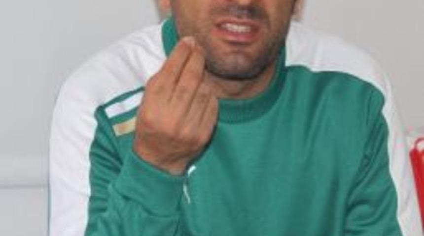 &Ccedil;ankırıspor Teknik Direkt&ouml;r&uuml; Yılmaz İstifa Etti