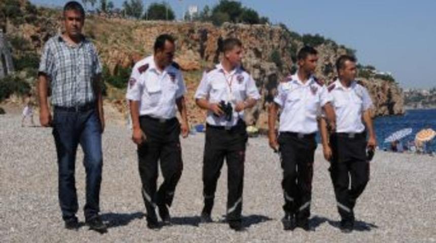 Konyaltı Plajı G&ouml;zetleniyor
