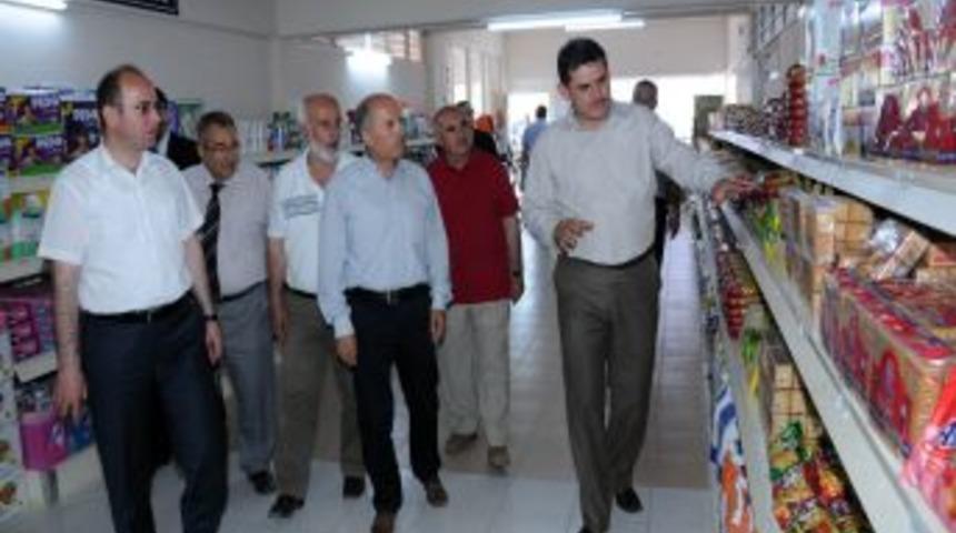 Merzifon Şefkat &Ccedil;arşısı Her G&uuml;n 600 Kişiye Sıcak Yemek Ulaştırıyor