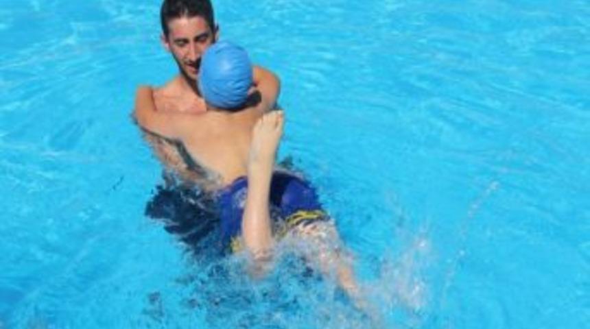 Yenişehir&rsquo;de Y&uuml;zme Kursları Başladı