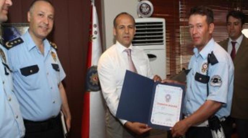 K&uuml;tahya'da Ayın Polisi Hakan Bircan