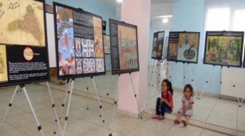 Batman&rsquo;da 'İstanbul'da Bah&ccedil;e Ve &Ccedil;i&ccedil;ek' Sergisi A&ccedil;ıldı