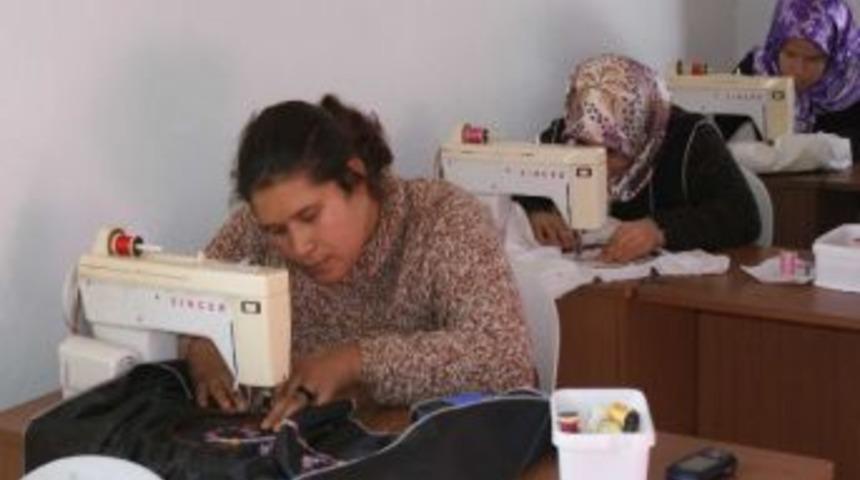 Halk Eğitim Yaz Kurslarına 14 Yaşından K&uuml;&ccedil;&uuml;kler Başvuramıyor