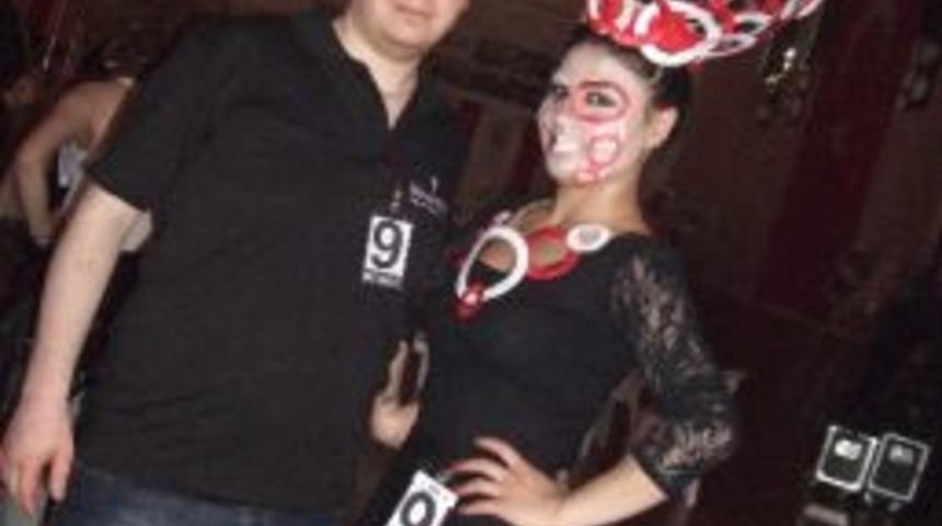 Kuaf&ouml;r &Uuml;mit &Ouml;d&uuml;le Doymuyor