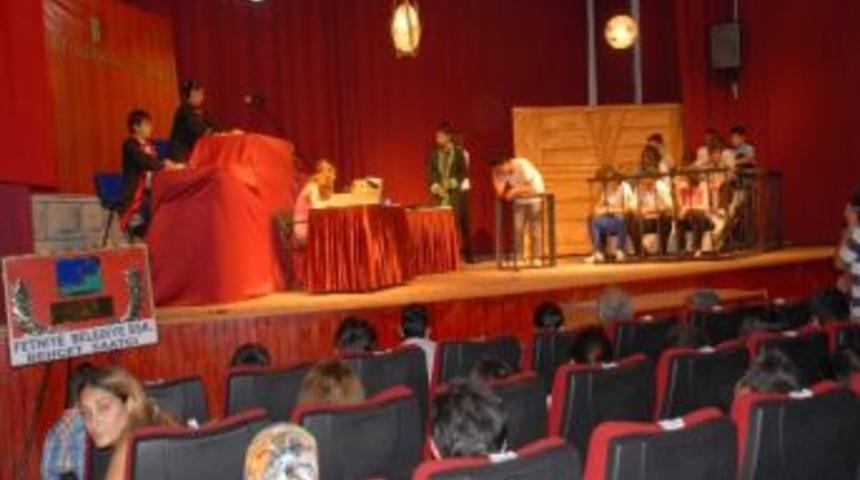 &ldquo;dava D&uuml;şt&uuml;&rdquo; Fehiye&rsquo;de Beğeniyle İzlendi