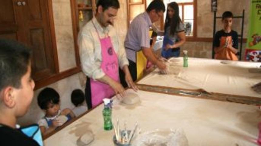 &Ccedil;ocuk Sanat Merkezinde Babalar G&uuml;n&uuml; Heycanı