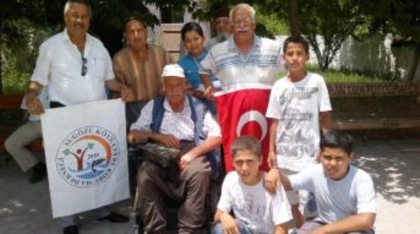 &Ccedil;evre Koruma Derneği Y&uuml;r&uuml;me Engelli Vatandaşı Sevindirdi