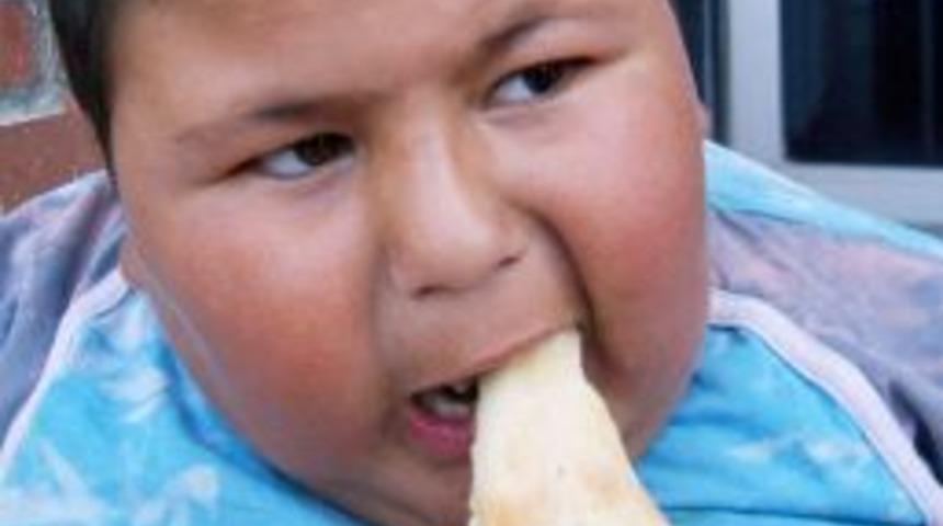 K&uuml;&ccedil;&uuml;k Muhammet 7 Yaşında 57 Kiloya Ulaştı