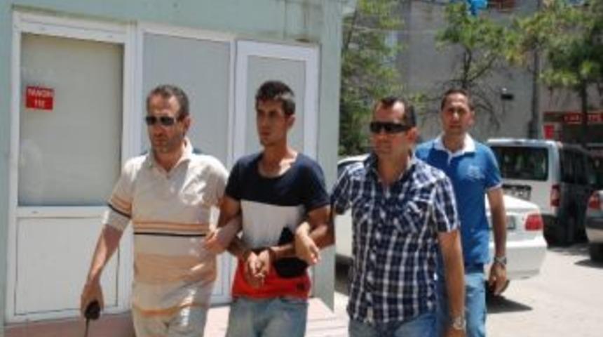 3 Evin Kilitlerini Kıran Hırsıza Su&ccedil;&uuml;st&uuml;