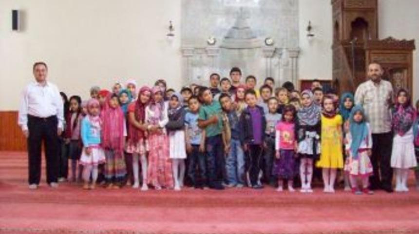 Suşehri&rsquo;nde Camiler Ve Kur'an Kursları &Ccedil;ocuklarla Doldu