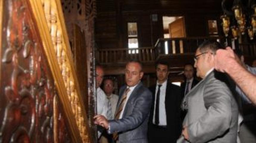 Tarihi Memişağa Ve Hacıyakupoğlu Konağı Butik Otel Yapılıyor