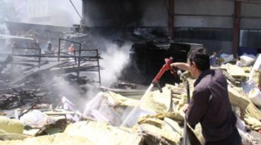 Boya Ve Yalıtım Malzemeleri, Inşaat Deposunun Yarısını K&uuml;l Etti