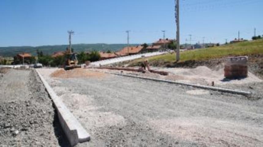 Tavşanlı'nın &Ouml;merbey Mahallesi'de Parke Taşı &Ccedil;alışması