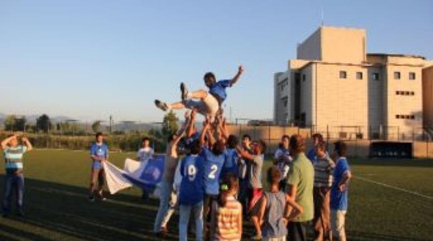 &Ccedil;aycuma 2. Amat&ouml;r K&uuml;mede Şampiyon Velioğluspor Oldu