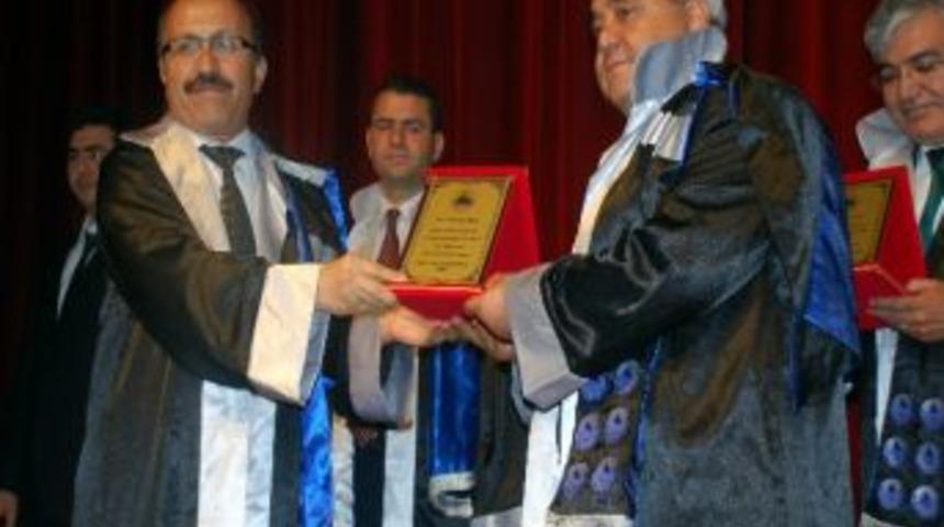 Prof. Dr. &Ouml;zg&uuml;l&rsquo;e Bilim &Ouml;d&uuml;l&uuml;
