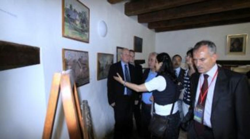 Başkan &Ouml;zden Sabınov'da Huzurevi Ziyaret Ederek M&uuml;ze A&ccedil;ılışı Yaptı