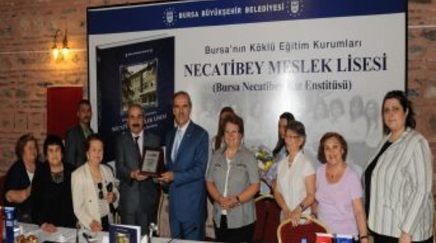 Asırlık Eğitim Kurumunun Kitabı &Ccedil;ıktı