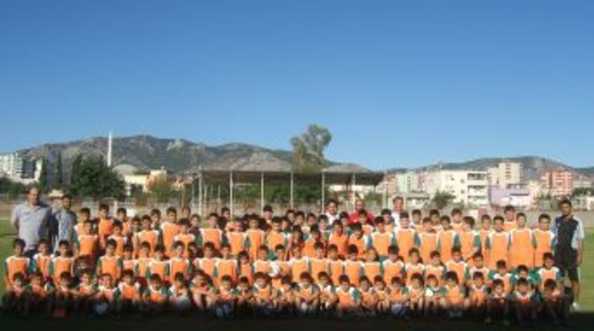 Kozan Yaz Futbol Okulu Başladı