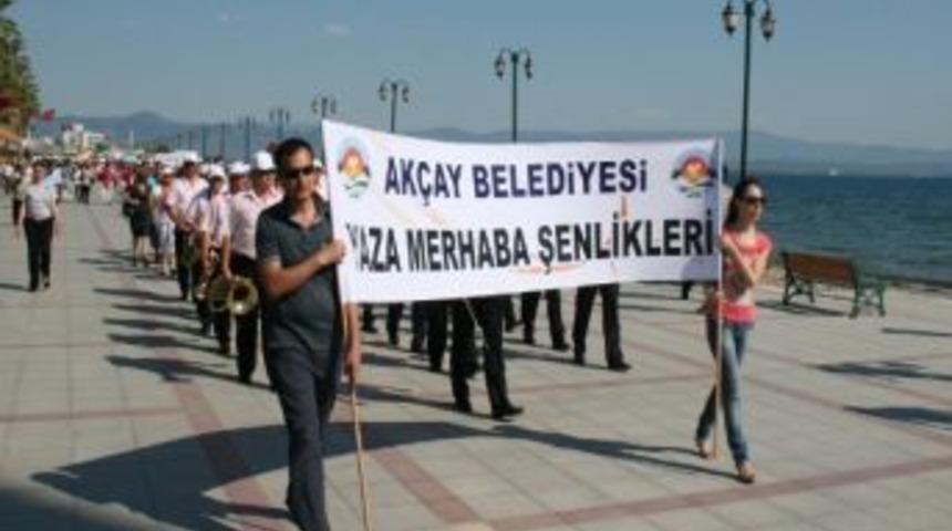 Ak&ccedil;ay'da Şenlik Var