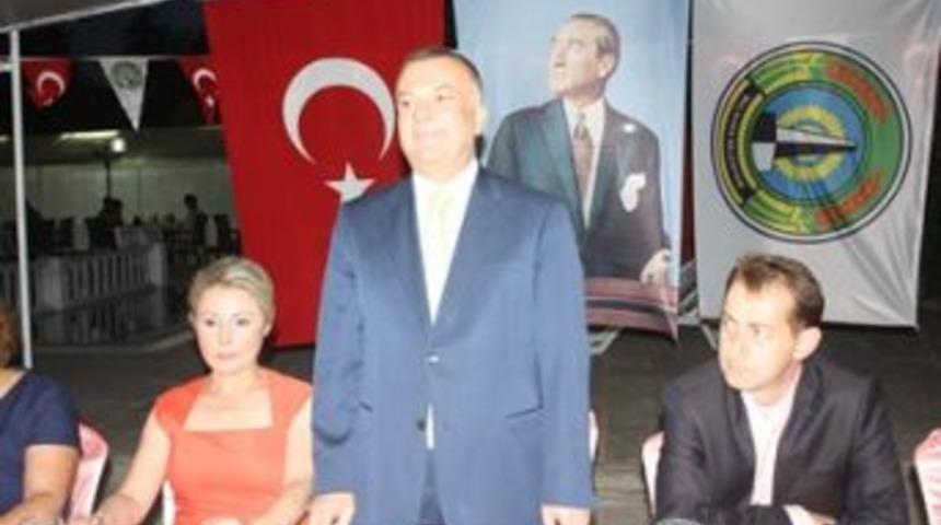 Başkandan birim amirlerine yemek