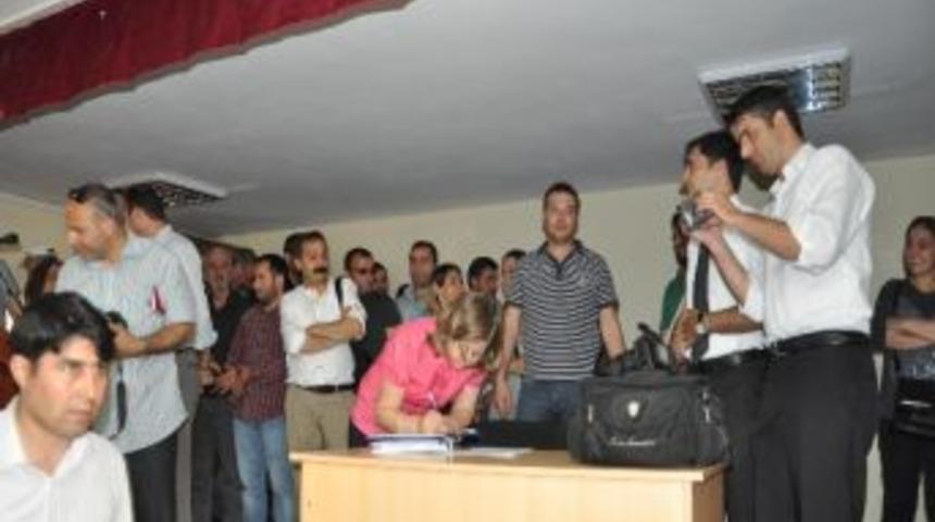 Artvin&rsquo;de Olaylı &Ccedil;ed Toplantısı