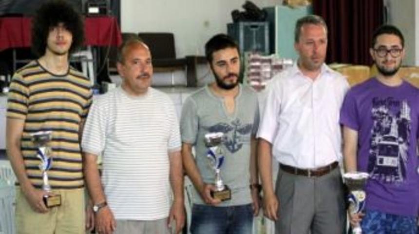 Boz&uuml;y&uuml;k&rsquo;te Satran&ccedil; Turnuvası Sona Erdi