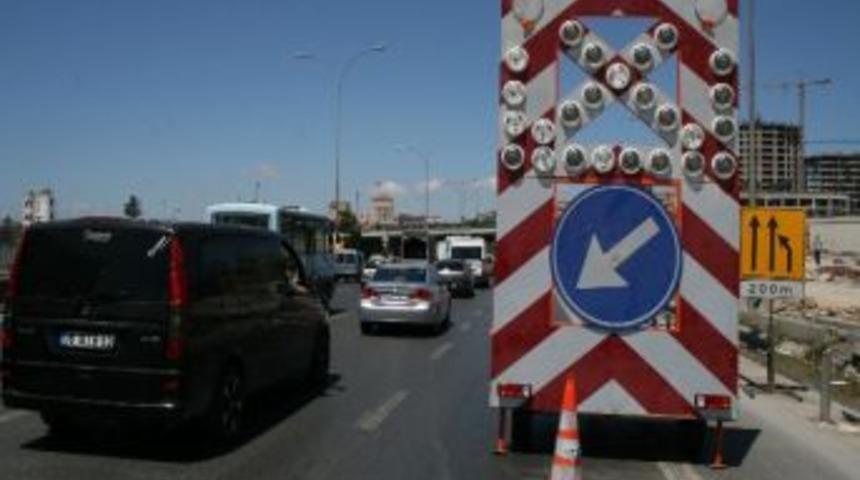 İstanbullu'nun Trafik &Ccedil;ilesi Bitmiyor