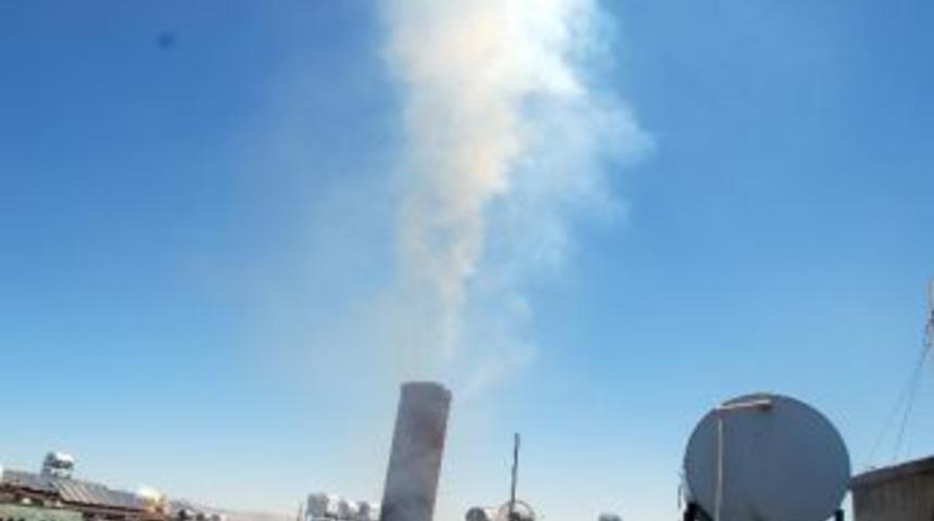 Baca Yangını &Ccedil;arşı Merkezinde Paniğe Neden Oldu