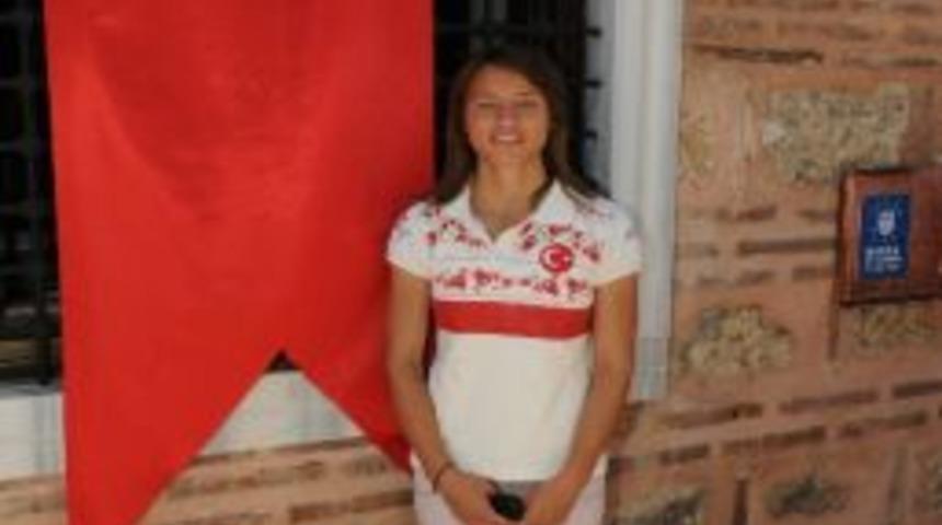 B&uuml;y&uuml;kşehirli Elif T&uuml;rkiye&rsquo;yi Temsil Edecek