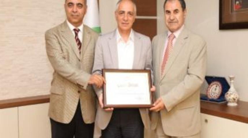 Başkan Akbaş, Tosb Y&ouml;neticilerini Ağırladı