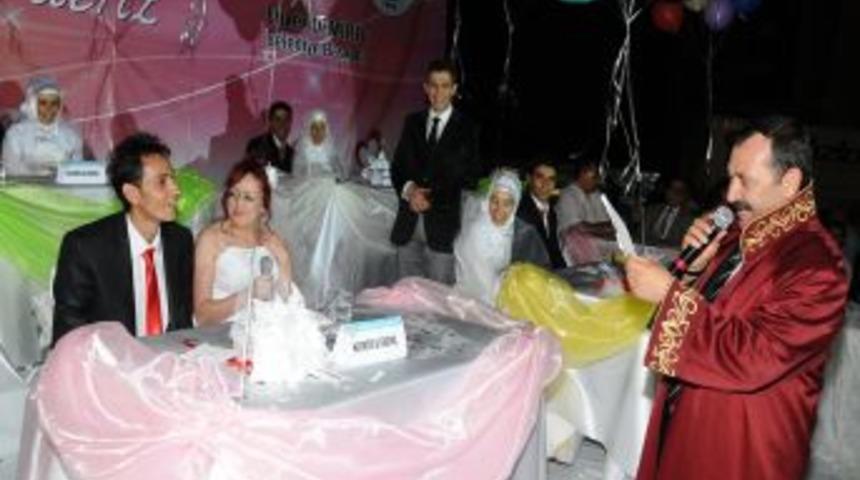 Etimesgut'ta Toplu S&uuml;nnet Ve Nikah T&ouml;reni