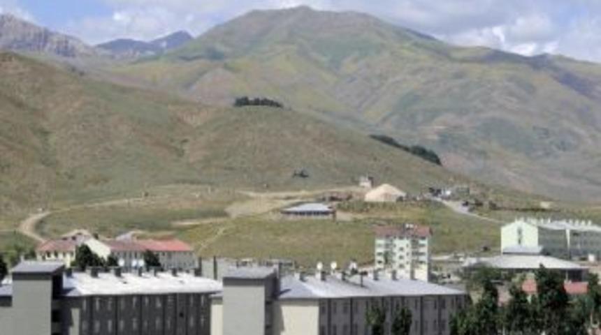 &Ccedil;atışma B&ouml;lgesine Asker Sevkiyatı