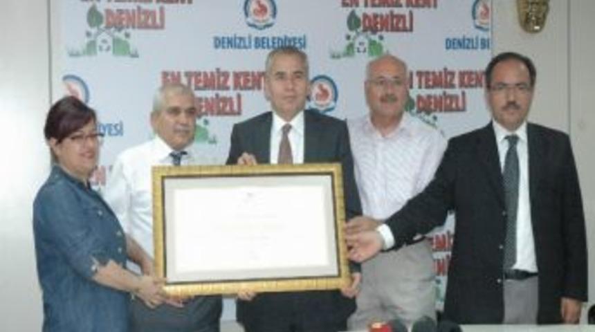 Denizli D&uuml;nya Kenti Olma Yolunda İlerliyor
