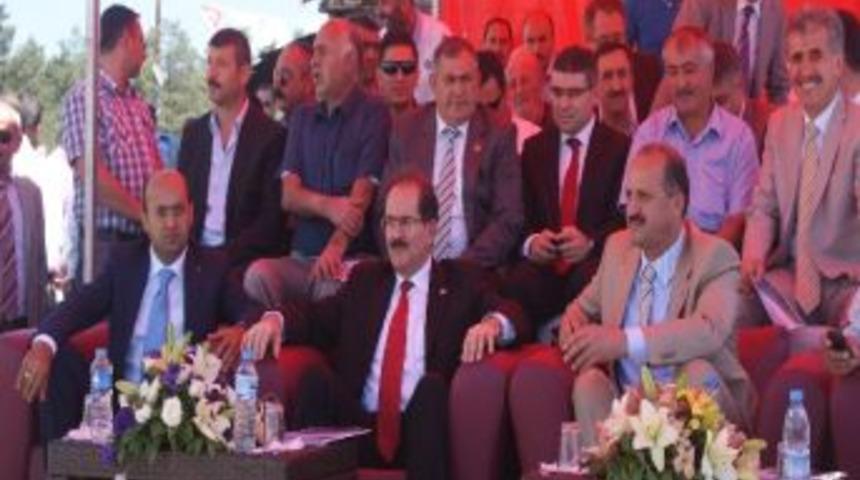 Mamak'ta Bin 100 Gecekondu Yıkılıyor