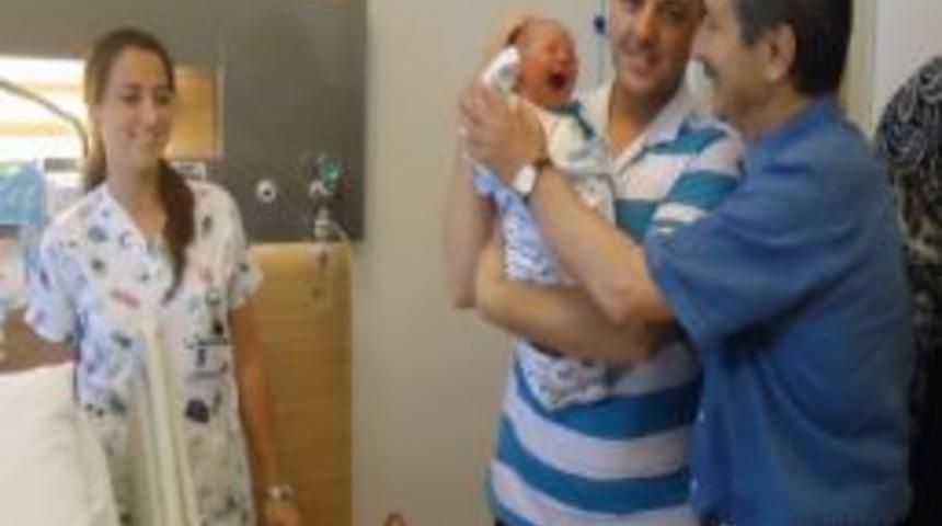 Başkan Ata&ccedil;&rsquo;tan Acıbadem Bebeklerine Anlamlı Ziyaret