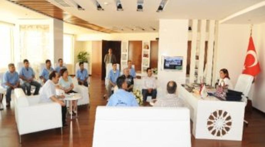 Aydın Belediyesi&rsquo;ni 12 H&uuml;k&uuml;ml&uuml; Temizleyecek