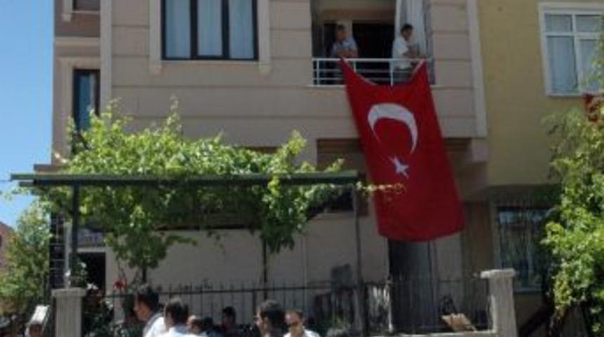 Komutanlar Şehit Evinde