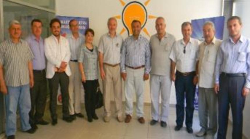 K&uuml;tahya Valisi, Ak Parti'yi Ziyaret Etti