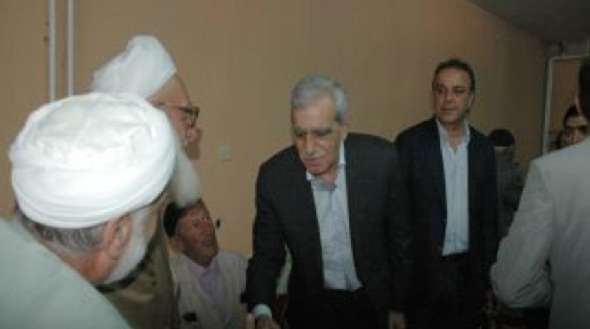 Ahmet T&uuml;rk: Anaların Artık G&ouml;zyaşı Akmasın Siyaset&ccedil;iler Devreye Girsin