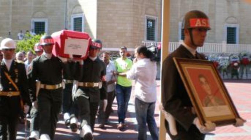 Şehit Erin Amcası: Şehit Kanı &Uuml;zerinden Siyaset Yapılmaz