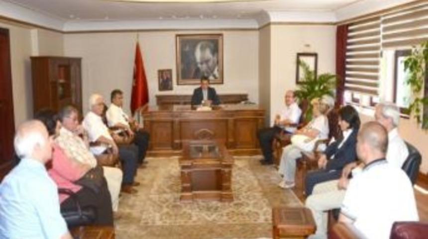 Chp İl Y&ouml;netiminden Vali K&uuml;&ccedil;&uuml;k&rsquo;e Ziyaret