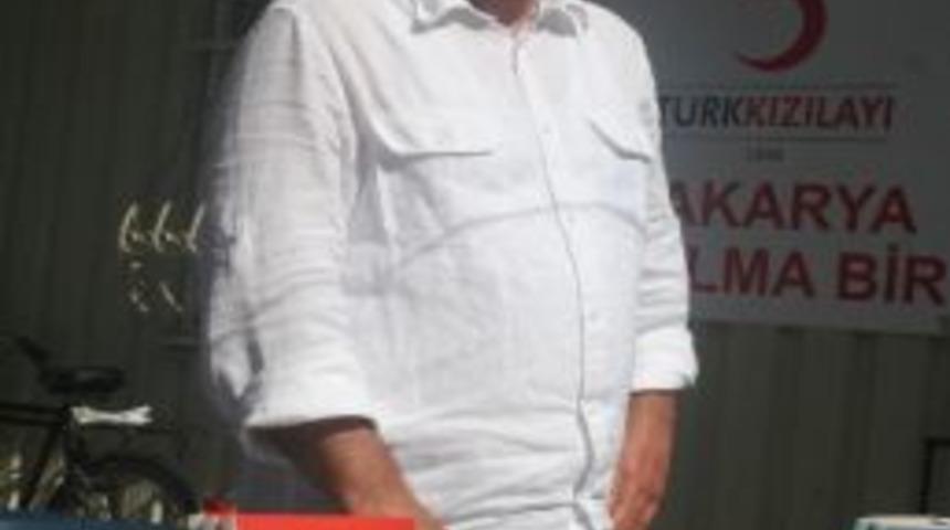 Sakaryalı Yazar Ve Şairler Kitaplarını Tanıtıyor