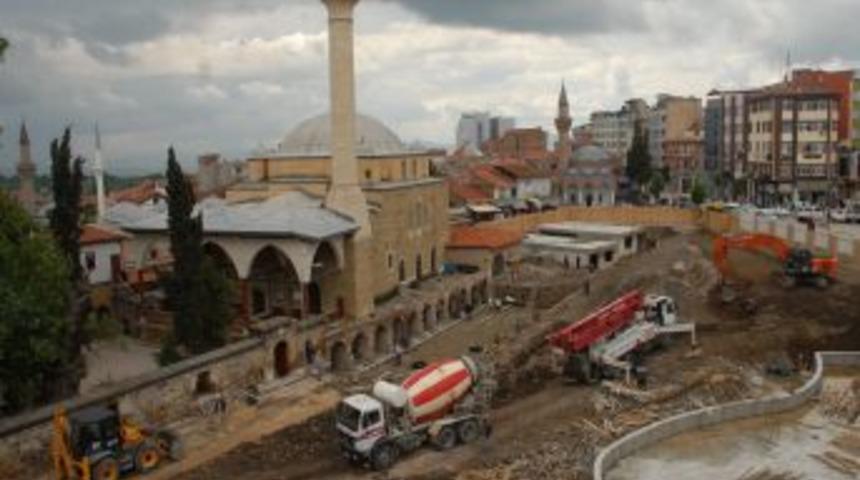 Milletvekili Bostancı Meydan Projesini Inceledi